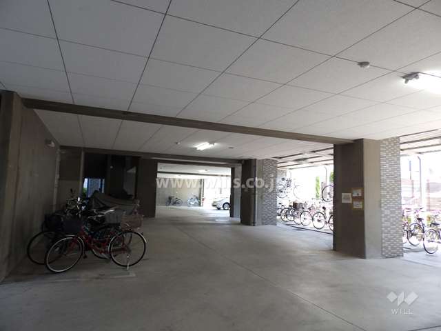 バイク置場・駐輪場