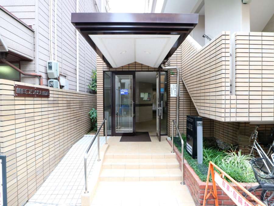 エントランスアプローチ