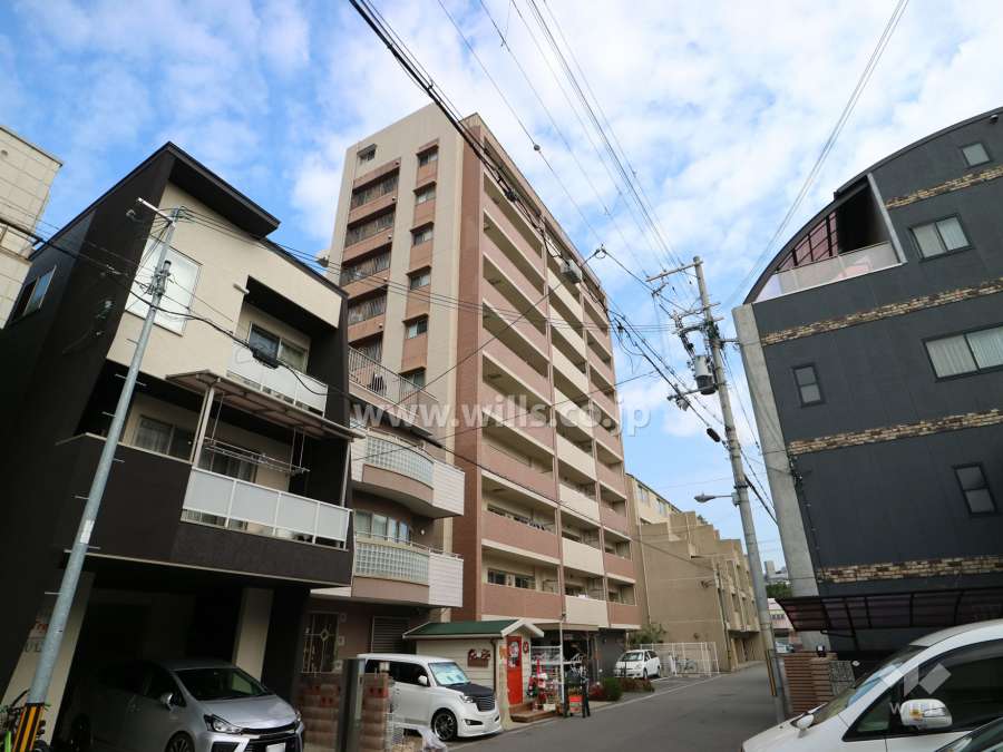 アーバニス上新庄グレイブの外観(西側から)