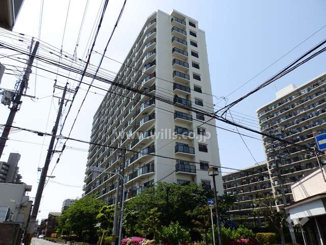マンション外観（東側から）
