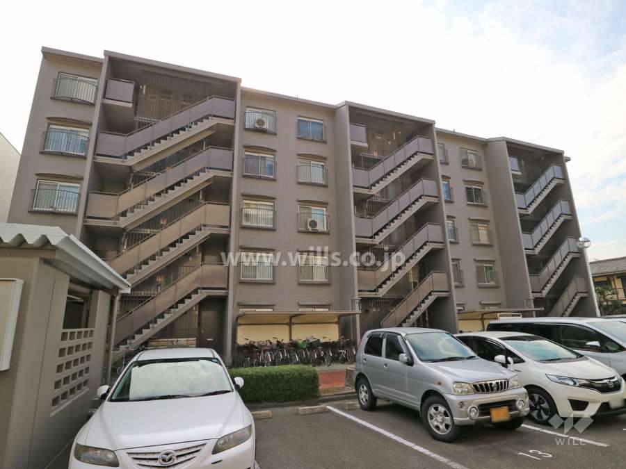 フローラ瑞光A棟の外観(北側から)