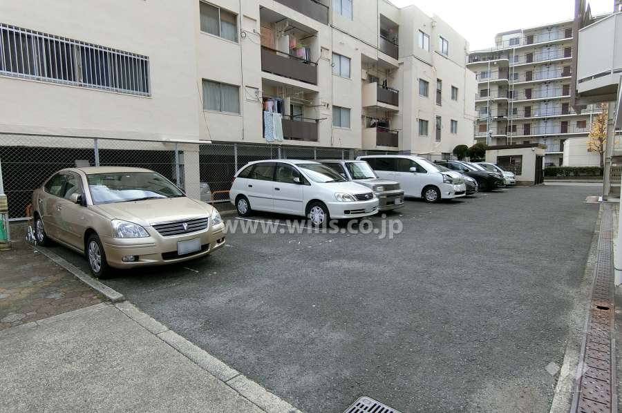 敷地内駐車場（屋外平面式）