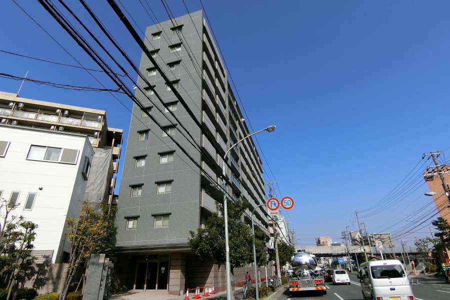 アルス上新庄西の外観（南側から）