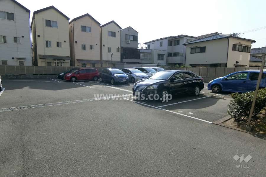敷地内駐車場（屋外平面式）