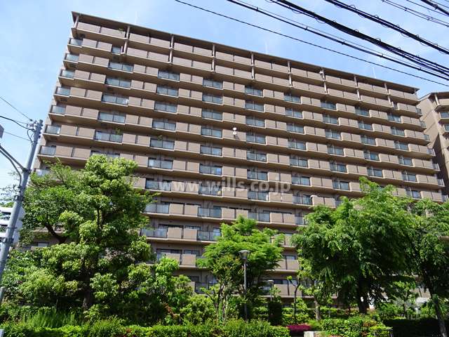 セントポリア北大阪ヴィゾン壱番館の外観（南側から）