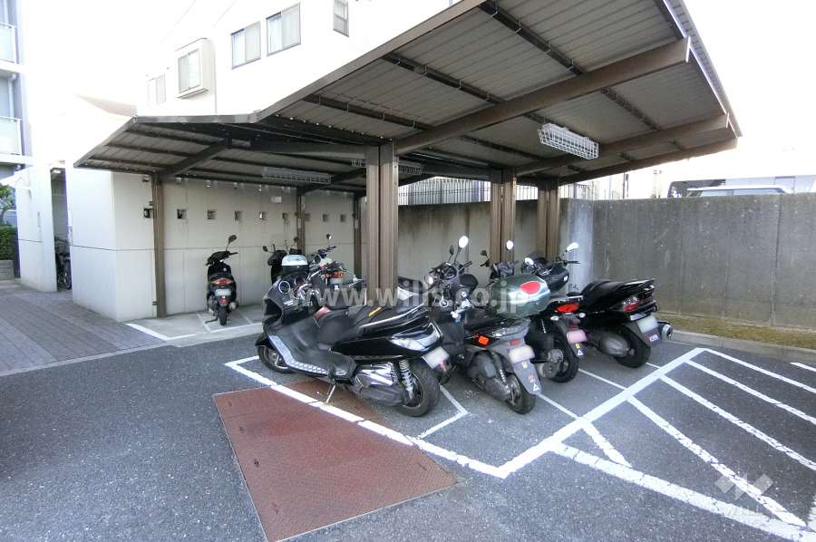バイク置き場