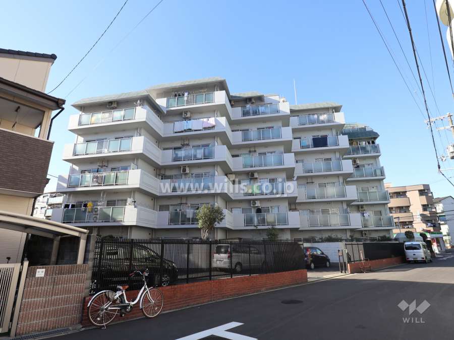 カーサ東淀川の外観(南東側から)