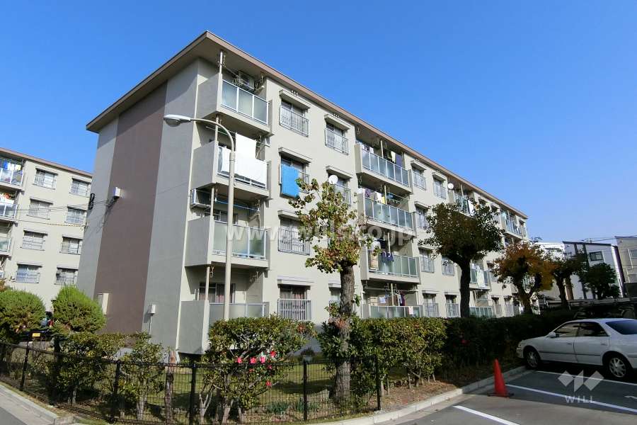 下新庄コーポB棟の外観(南西側から)