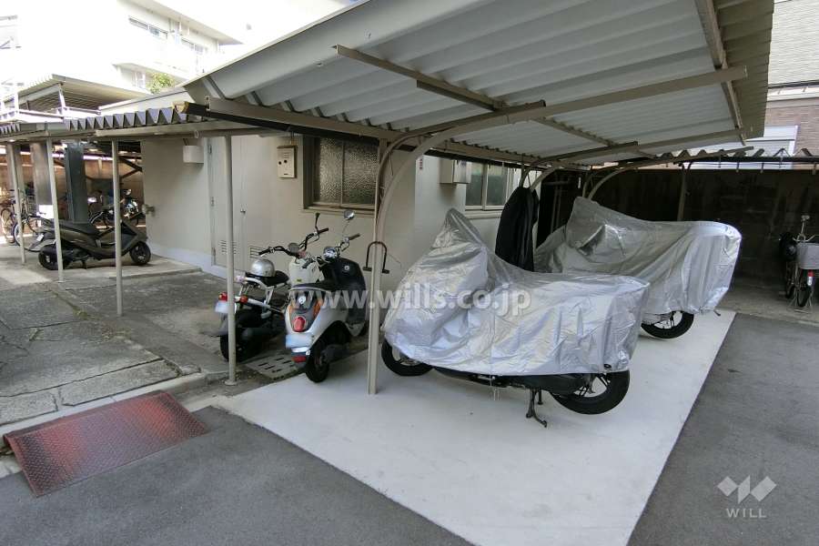 バイク置き場