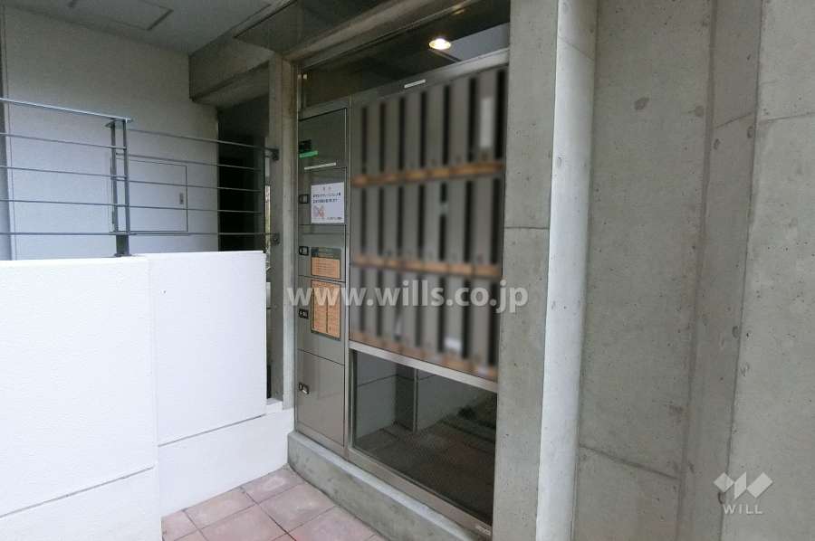 宅配ボックスと共用ポスト