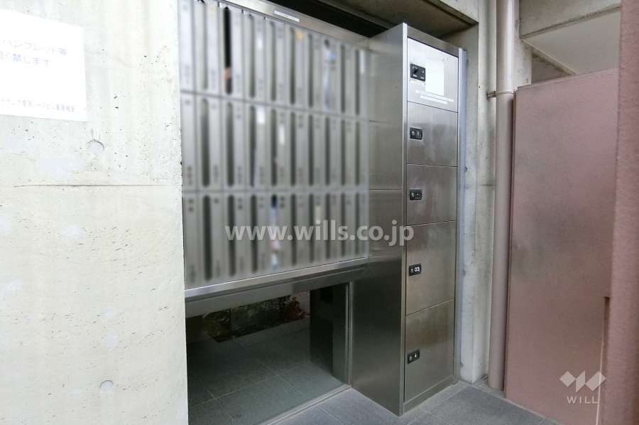 宅配ボックスと共用ポスト