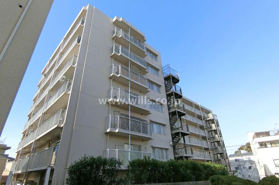 ルモン淡路東の外観（南東側から）