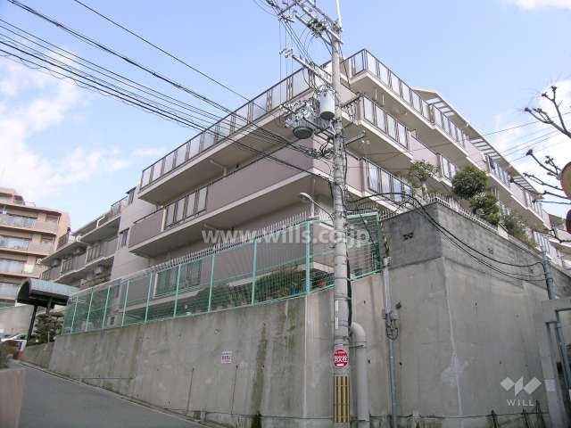 ユニライフ刀根山の外観（南西側から）