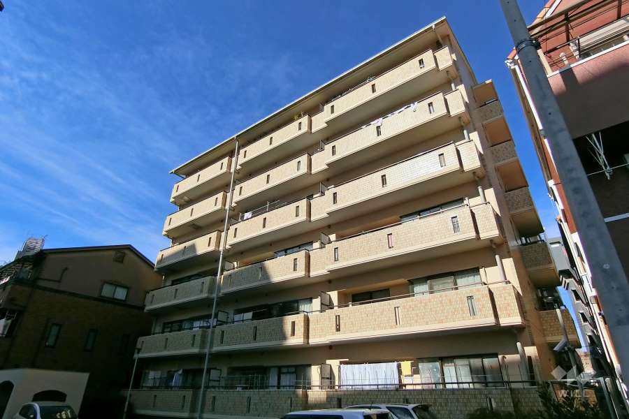 クラウンハイム東淀川-弐番館の外観（南東側から）