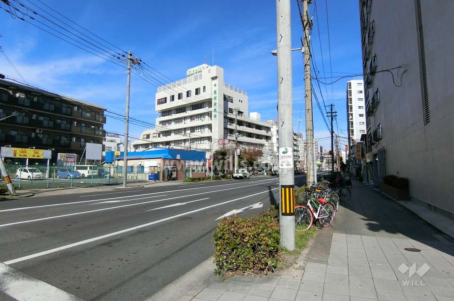 敷地南西側の前面道路