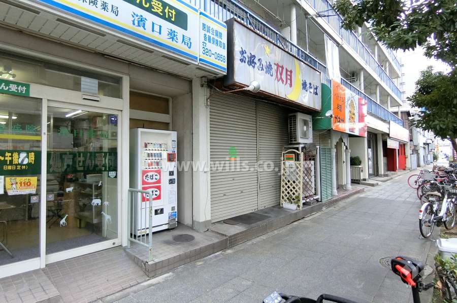 1階には店舗が入っています。