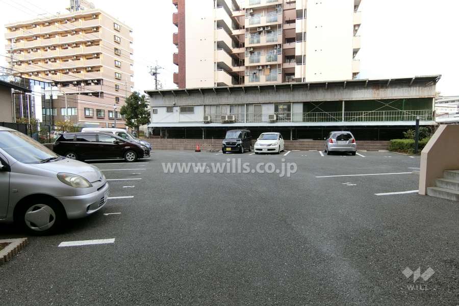 敷地内駐車場（屋外平面式）