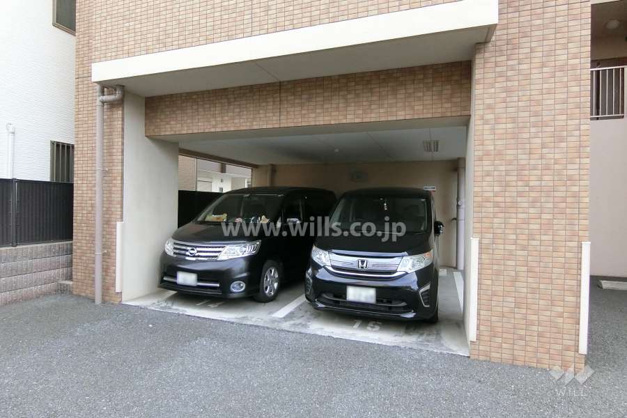 敷地内駐車場（屋内平面式）