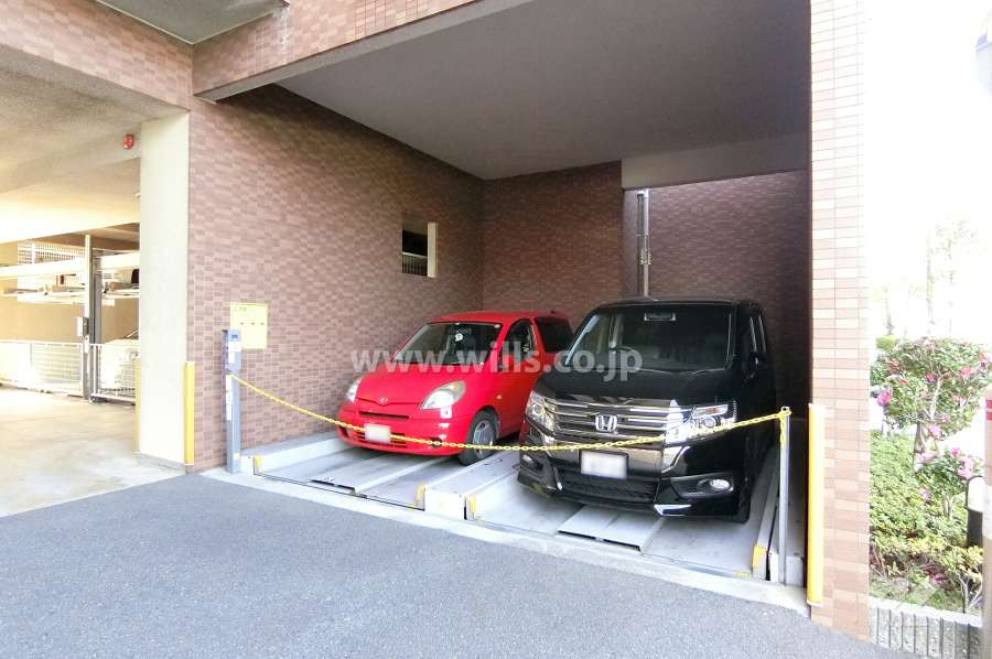敷地内駐車場（屋内機械式）