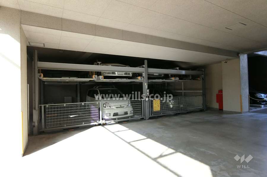 敷地内駐車場（屋内機械式）