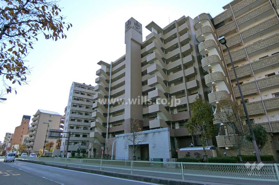 キングマンションピアチェスタ東淀川の外観(北西側から)