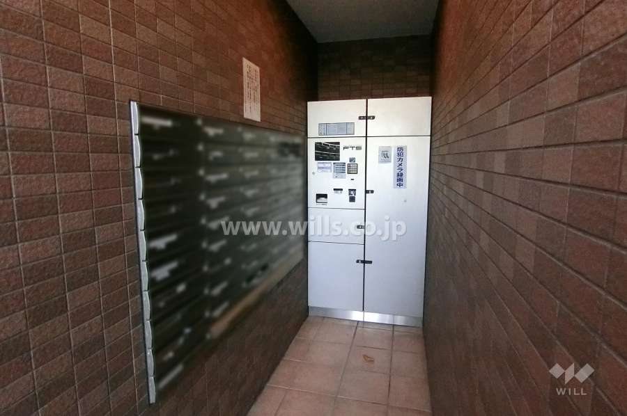 宅配ボックスと共用ポスト