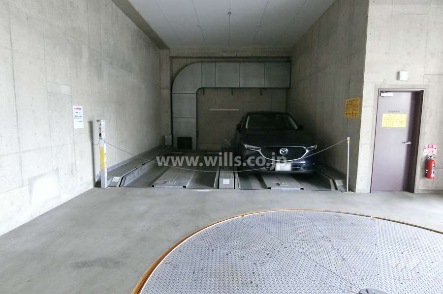 敷地内駐車場（屋内機械式）