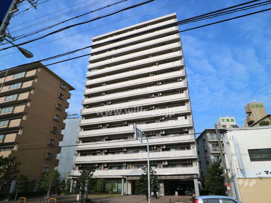 グランディール上新庄の外観(南側から)