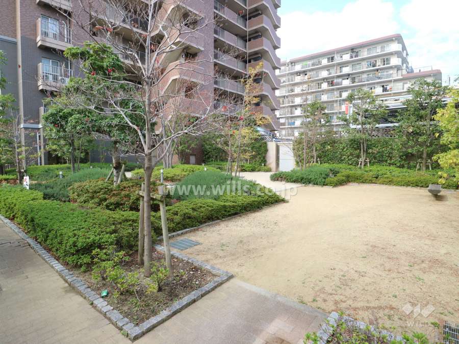 敷地に隣接する公園