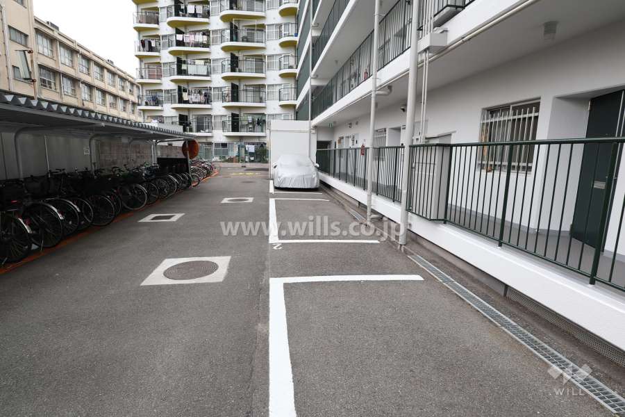敷地内駐車場(屋外平面式)