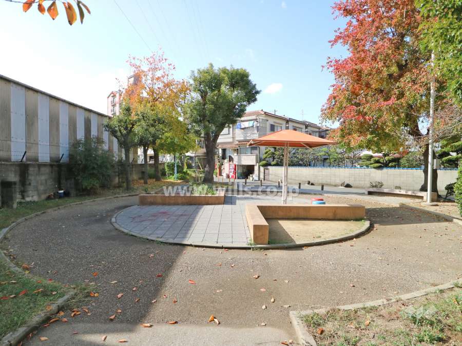 敷地に隣接する大道児童遊園