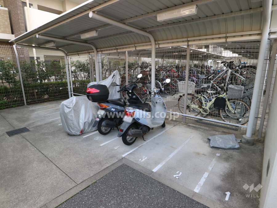 バイク置き場