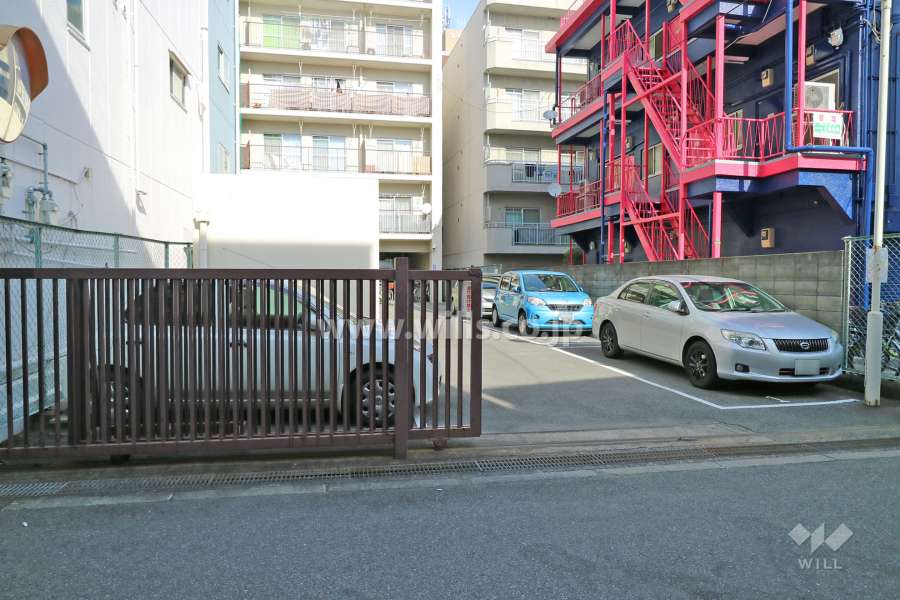 敷地内駐車場(屋外平面式)