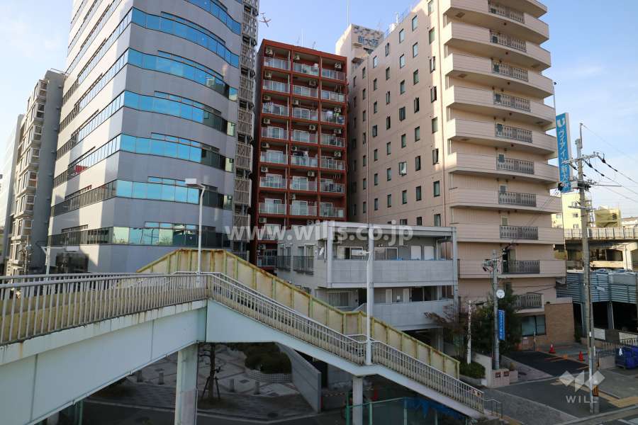 ライオンズマンション新大阪の外観（南東側から）