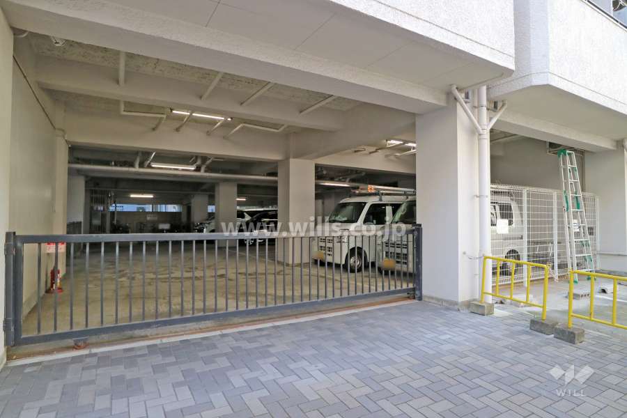 敷地内駐車場(屋内平面式)