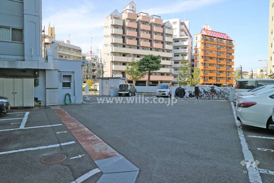 敷地内駐車場(屋外平面式)