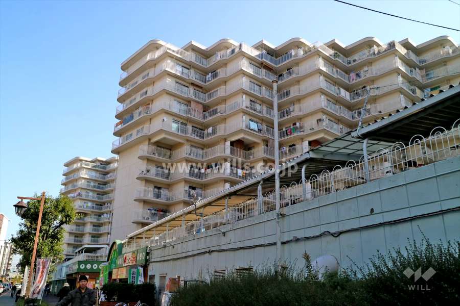 エバーグリーン淀川3号棟の外観（北西側から）