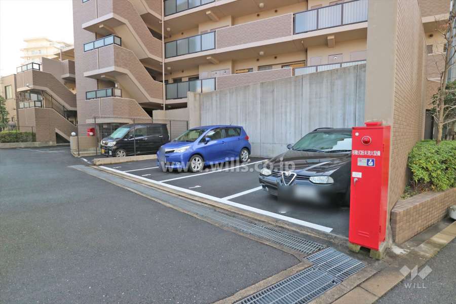 敷地内駐車場(屋外平面式)