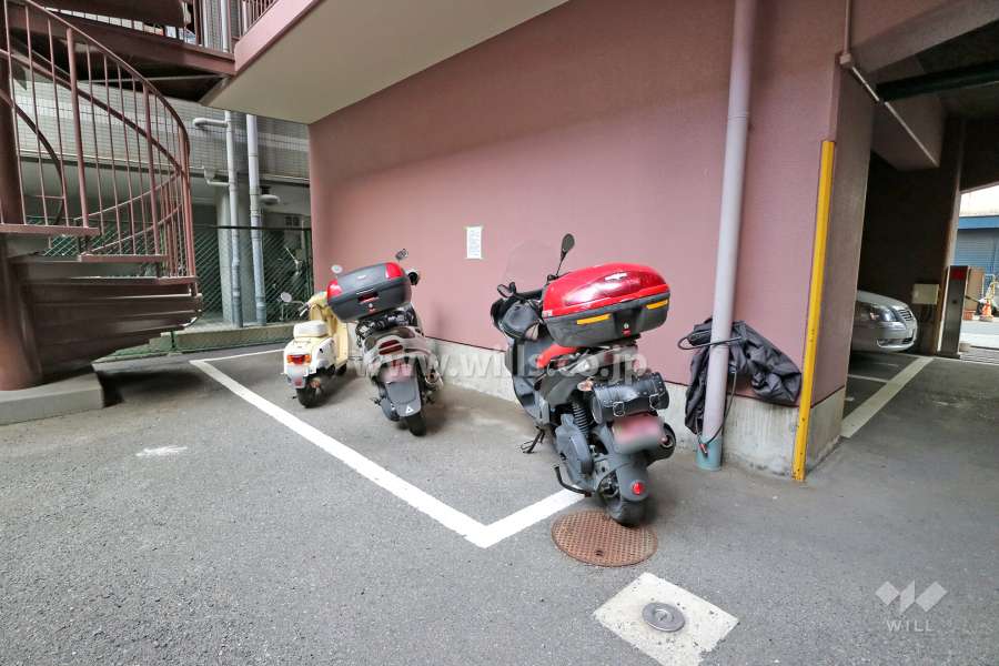 バイク置き場