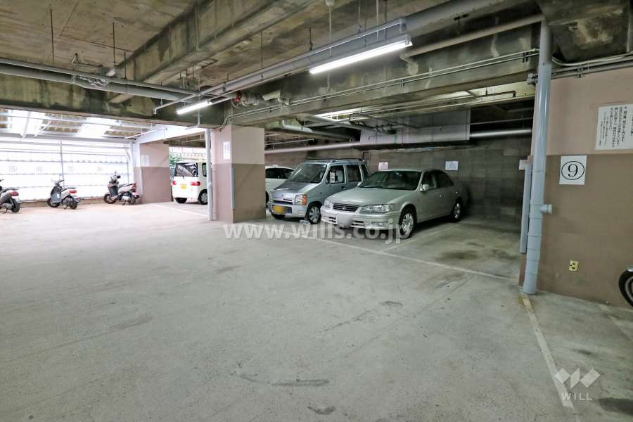 敷地内駐車場(屋内平面式)