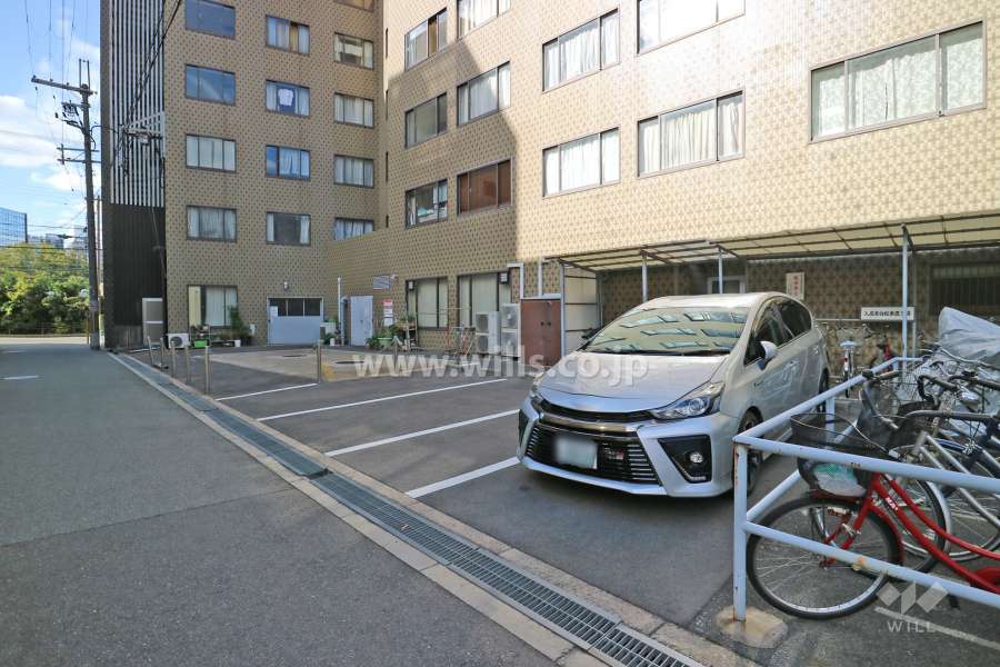敷地内駐車場(屋外平面式)