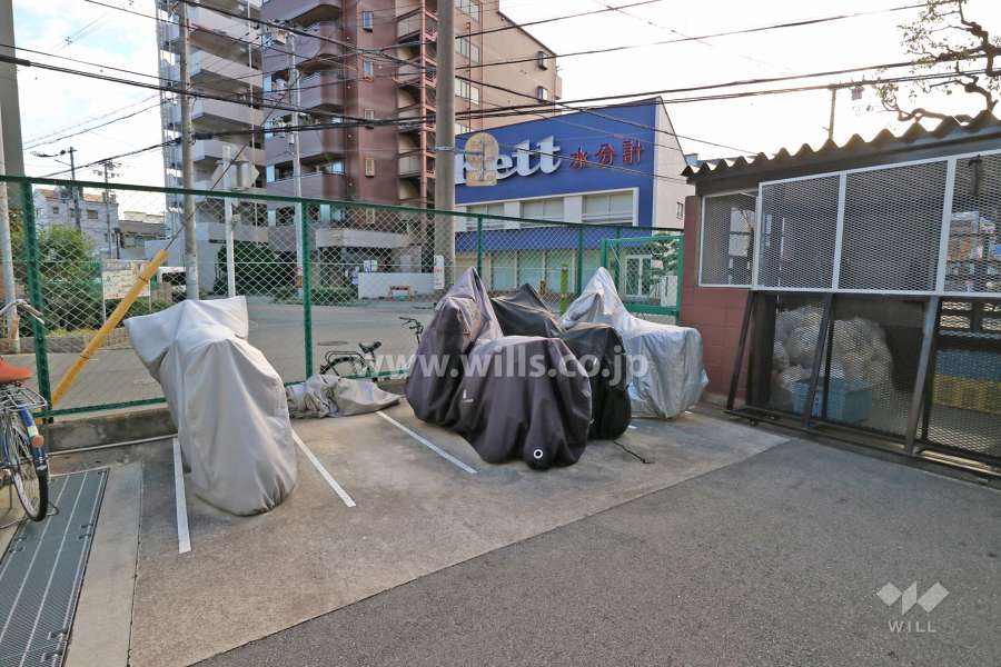 バイク置き場