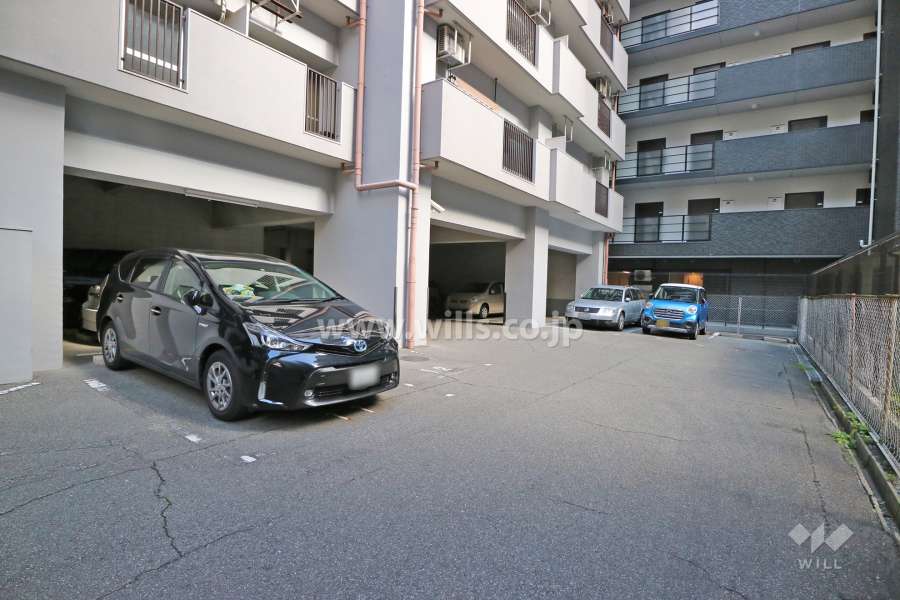 敷地内駐車場(屋外平面式)