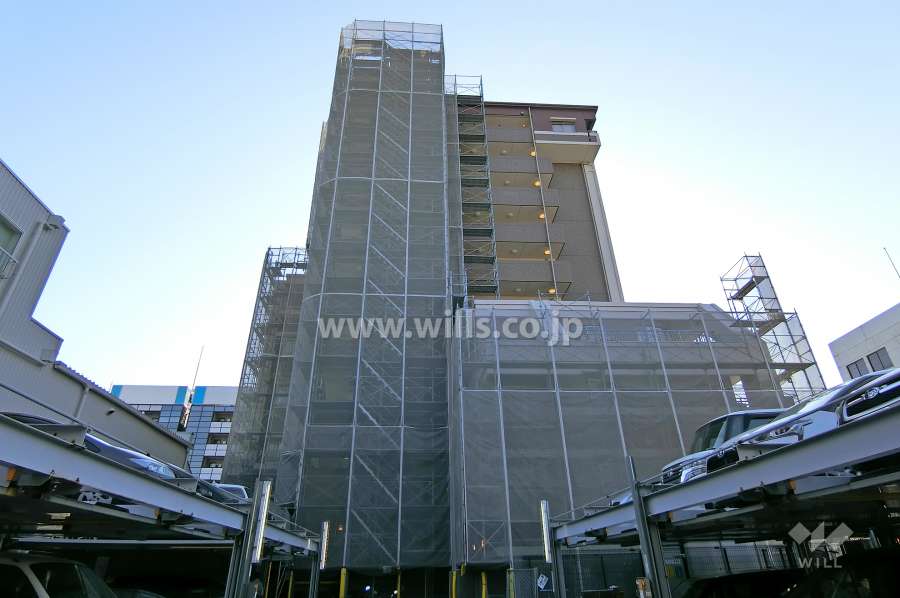 プロパレス上新庄レフィナードの外観（北側から）※平成31年1月現在大規模修繕工事中