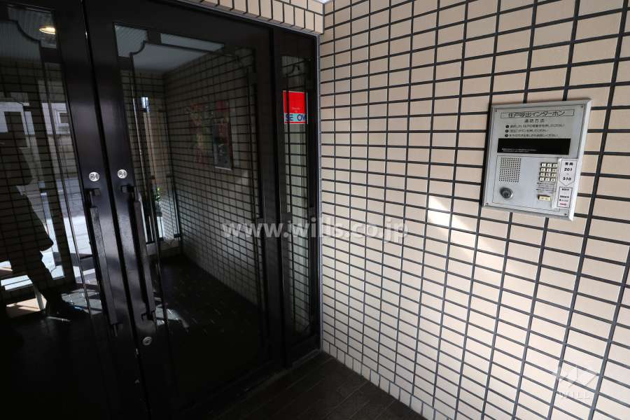 南側エントランスのオートロック