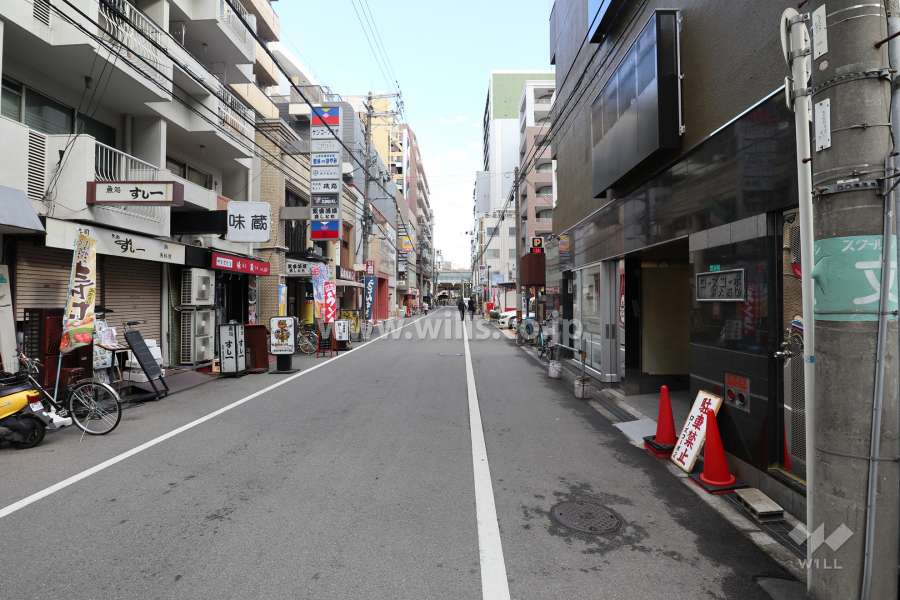 敷地北側の前面道路