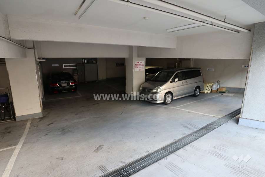 敷地内駐車場(屋内平面式)