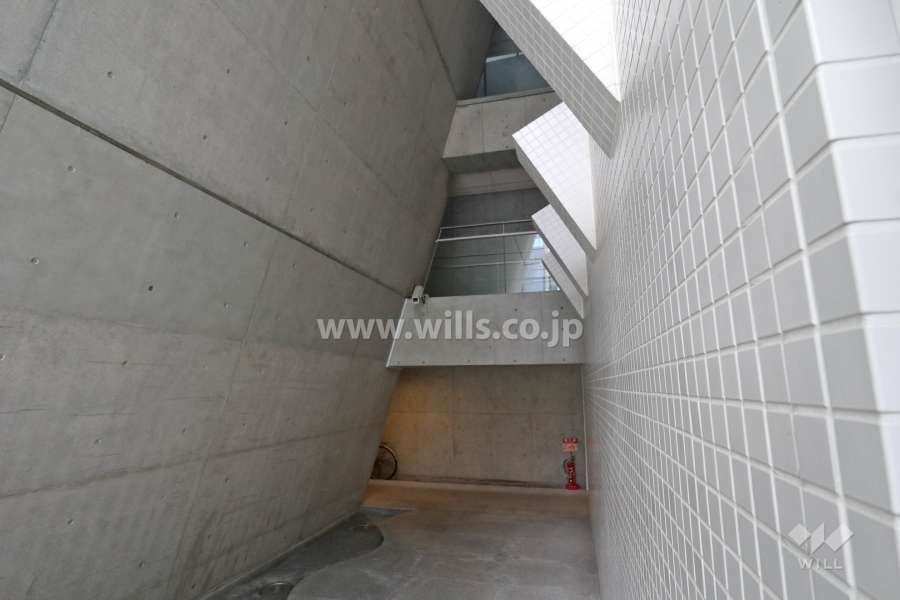 ルグランデ新大阪南のエントランスホール