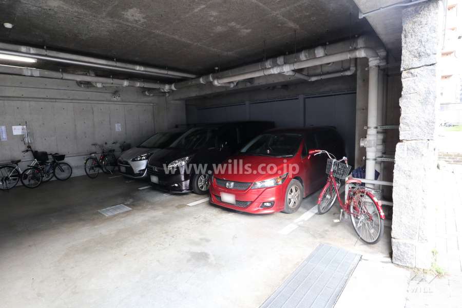 敷地内駐車場(屋内平面式)