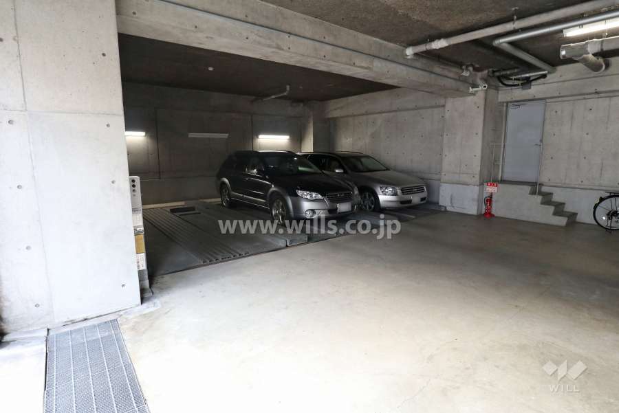 敷地内駐車場(屋内機械式)